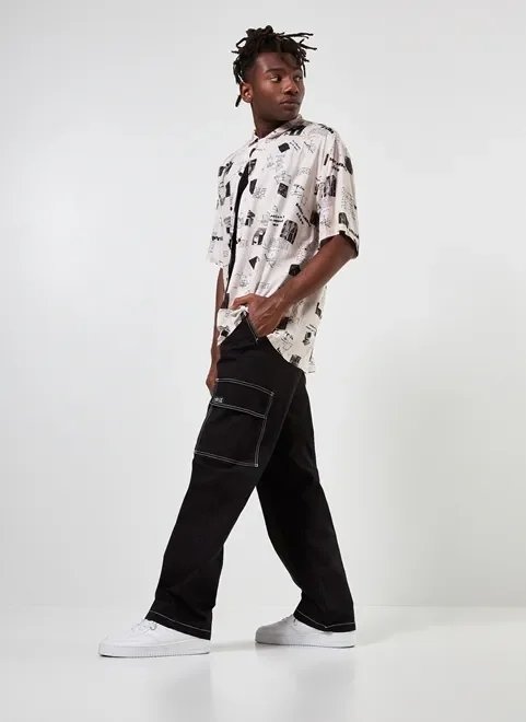 camisa oversized com estampa nostalgia camisa oversized com estampa nostalgia