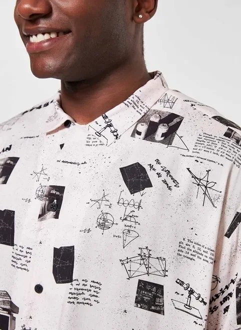 camisa oversized com estampa nostalgia camisa oversized com estampa nostalgia