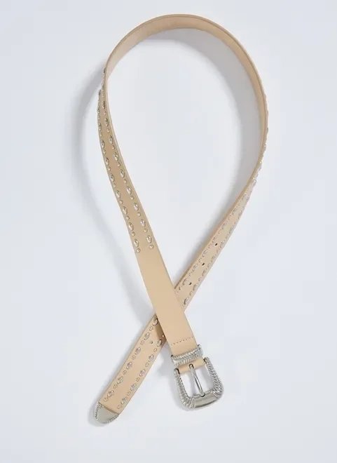 cinto com tachas e fivela prateada cinto com tachas e fivela prateada