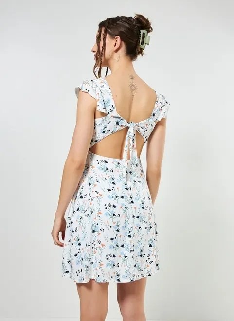 vestido off-white florzinhas vestido off-white florzinhas