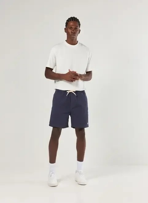 bermuda short em sarja azul marinho bermuda short em sarja azul marinho