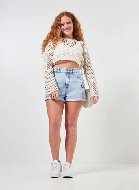 blusa cropped em crochê off-white blusa cropped em crochê off-white