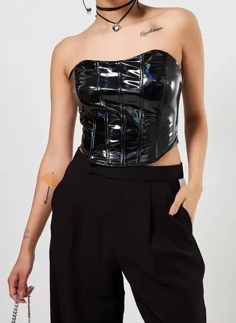 cropped corselet em vinil cropped corselet em vinil