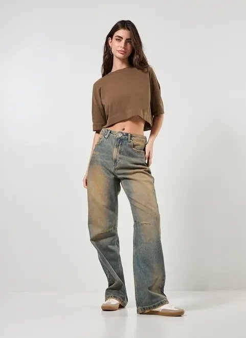 camiseta cropped em malhão camiseta cropped em malhão