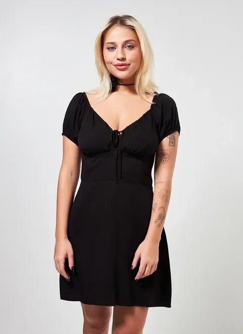 vestido macaquinho romântico preto vestido macaquinho romântico preto