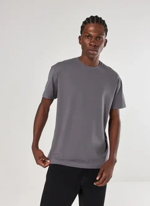 camiseta básica modelagem box camiseta básica modelagem box