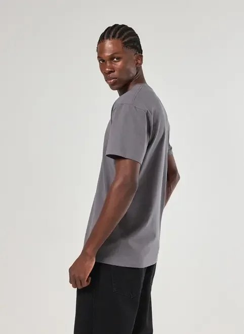 camiseta básica modelagem box camiseta básica modelagem box