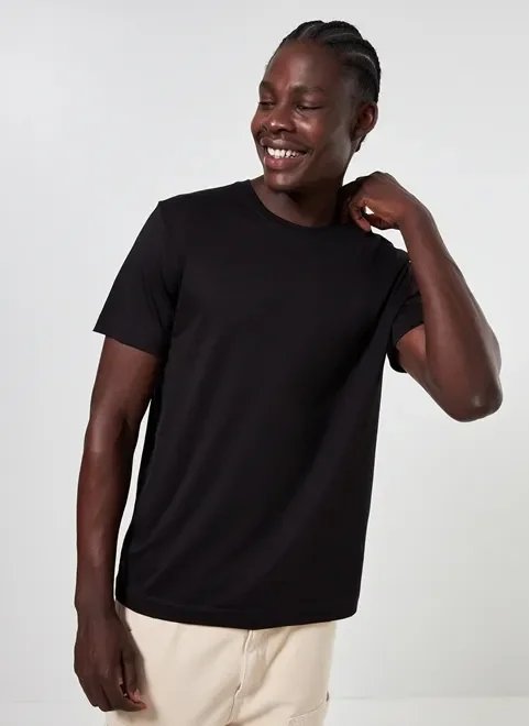 camiseta preta em algodão pima camiseta preta em algodão pima