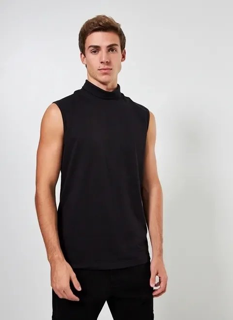 regata preta com gola alta regata preta com gola alta