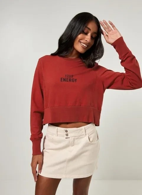 moletom leve vermelho com escrito moletom leve vermelho com escrito