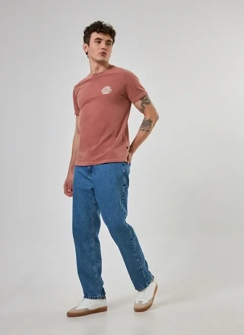 camiseta vinho estonada com escrito camiseta vinho estonada com escrito