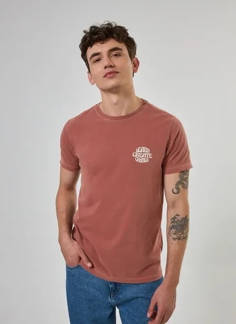 camiseta vinho estonada com escrito camiseta vinho estonada com escrito
