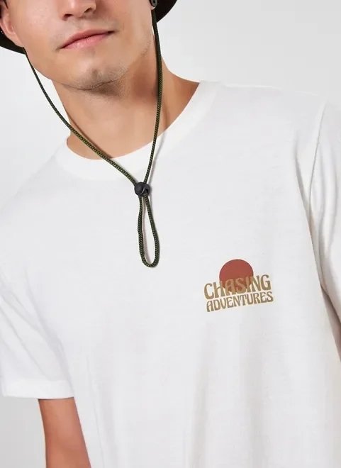 camiseta estampa costas chasing adventures camiseta estampa costas chasing adventures