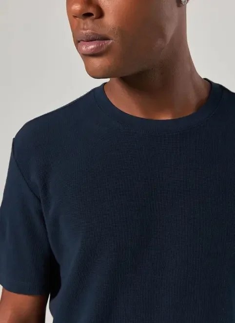 camiseta manga curta estonada com textura camiseta manga curta estonada com textura