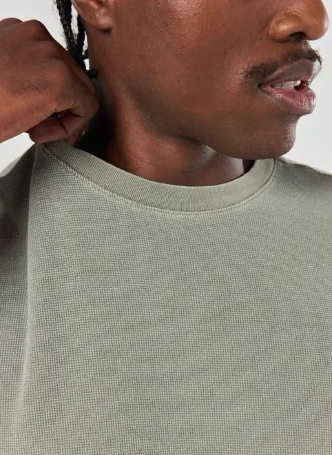 camiseta manga curta estonada com textura camiseta manga curta estonada com textura