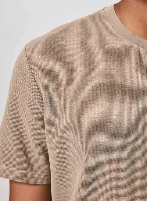 camiseta manga curta estonada com textura camiseta manga curta estonada com textura