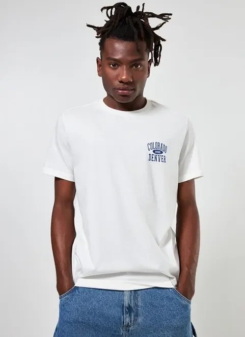 camiseta off-white com bordado denver camiseta off-white com bordado denver