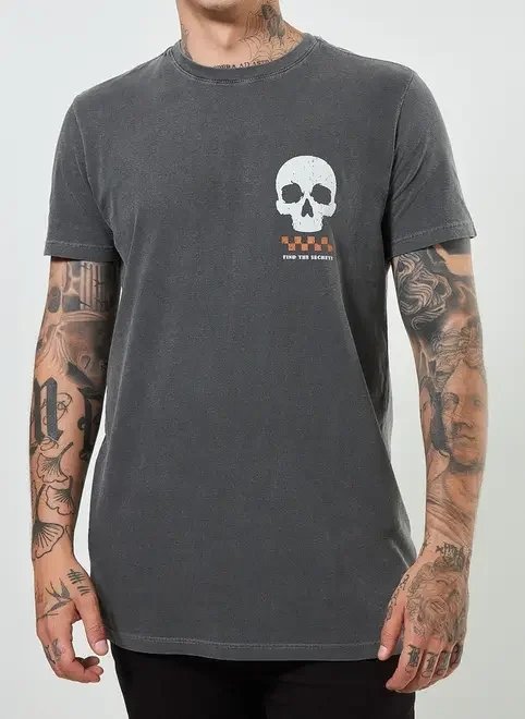 camiseta alongada estonada caveira camiseta alongada estonada caveira