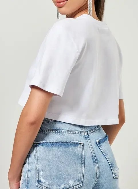 camiseta cropped com escrito camiseta cropped com escrito