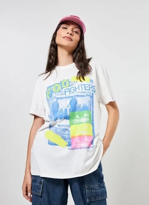 camiseta super oversized foo fighters camiseta super oversized foo fighters