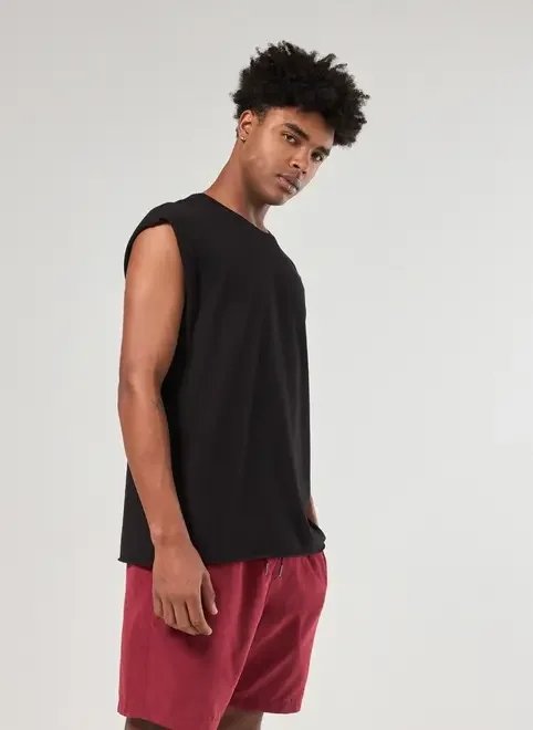 regata em malha cortada a fio regata em malha cortada a fio