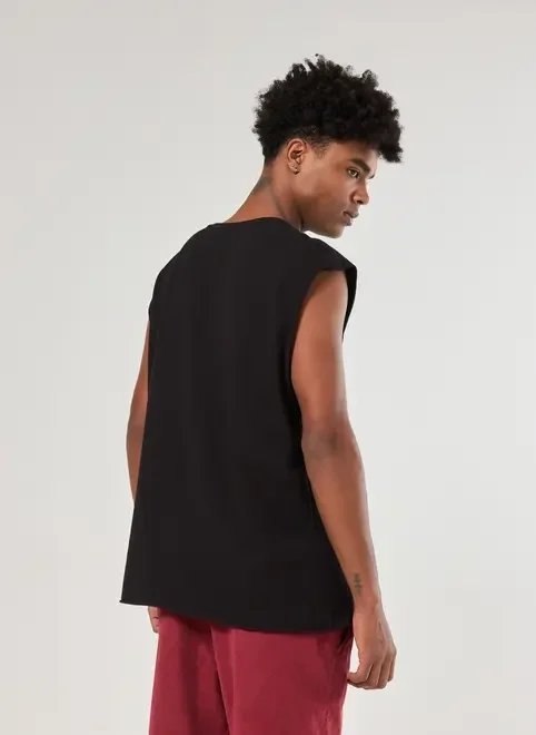 regata em malha cortada a fio regata em malha cortada a fio