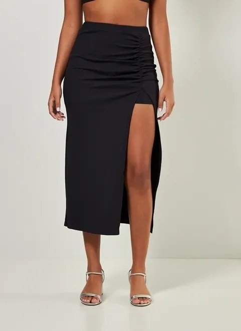 saia midi com fenda e franzido saia midi com fenda e franzido