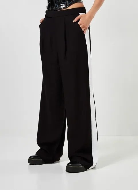 calça alfaiataria preta com listra lateral calça alfaiataria preta com listra lateral