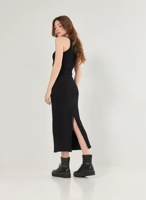 vestido midi halter em malha vestido midi halter em malha