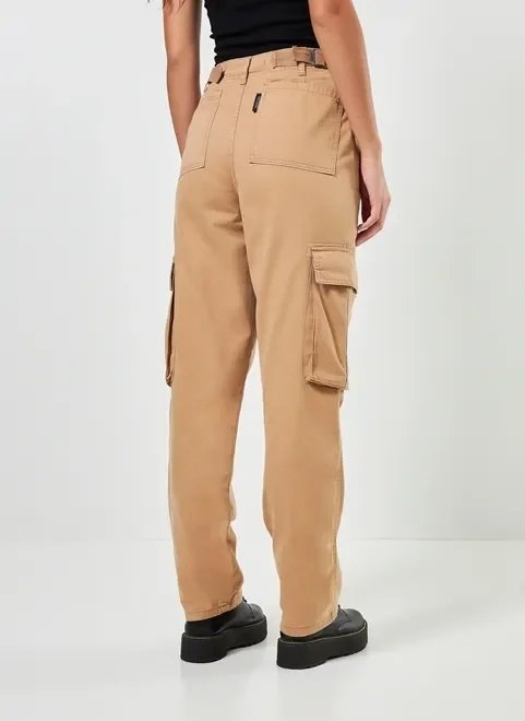 calça em sarja caqui cargo calça em sarja caqui cargo