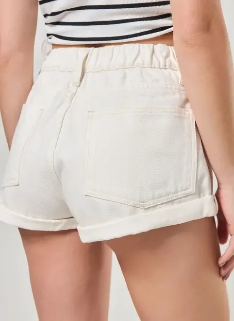 short mom em sarja com elástico short mom em sarja com elástico