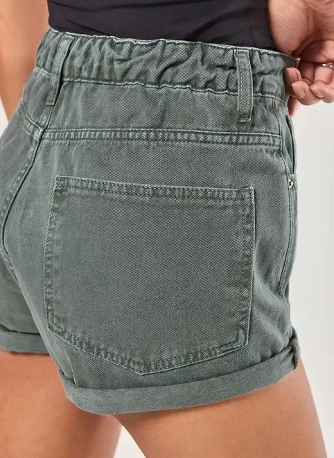 short mom em sarja com elástico short mom em sarja com elástico