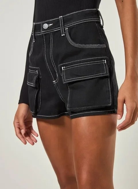 short jeans preto cargo com costuras short jeans preto cargo com costuras
