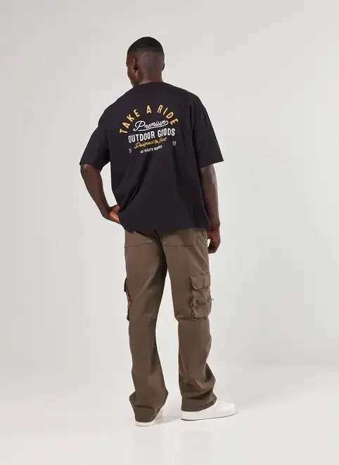 calça em sarja reta cargo calça em sarja reta cargo