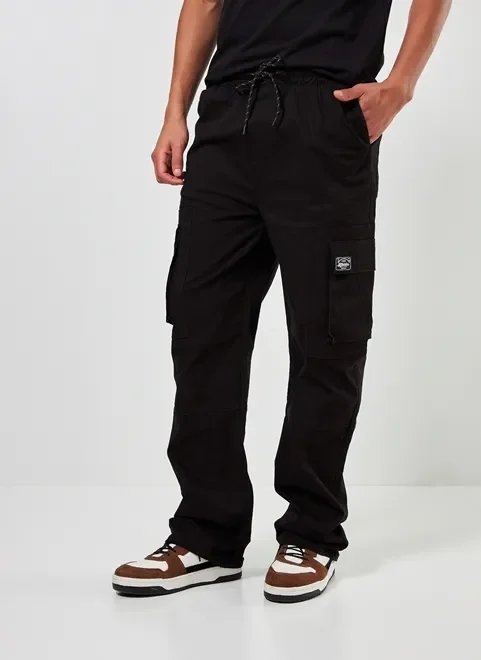 calça em sarja reta cargo calça em sarja reta cargo