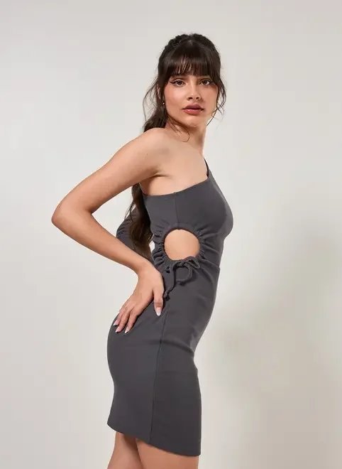 vestido manga única com amarração vestido manga única com amarração