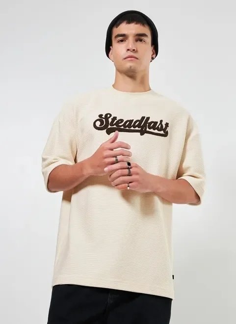 camiseta manga curta oversized textura camiseta manga curta oversized textura