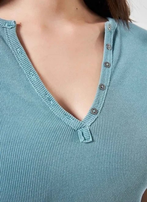 blusa em ribana estonada decote v blusa em ribana estonada decote v