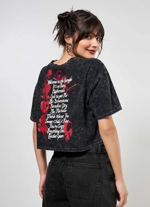 camiseta cropped marmorizada guns n roses camiseta cropped marmorizada guns n roses