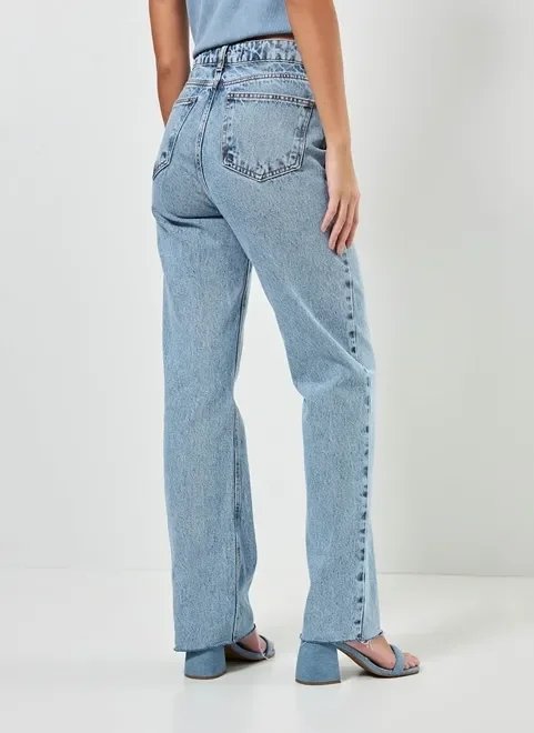calça jeans wide leg de cintura alta calça jeans wide leg de cintura alta