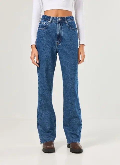 calça jeans wide leg de cintura alta calça jeans wide leg de cintura alta