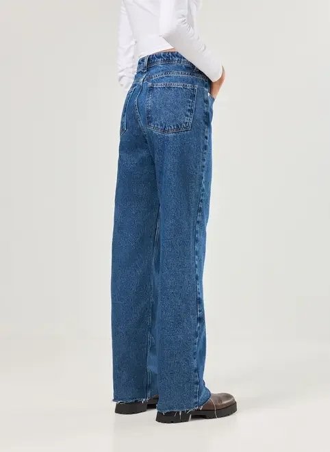 calça jeans wide leg de cintura alta calça jeans wide leg de cintura alta