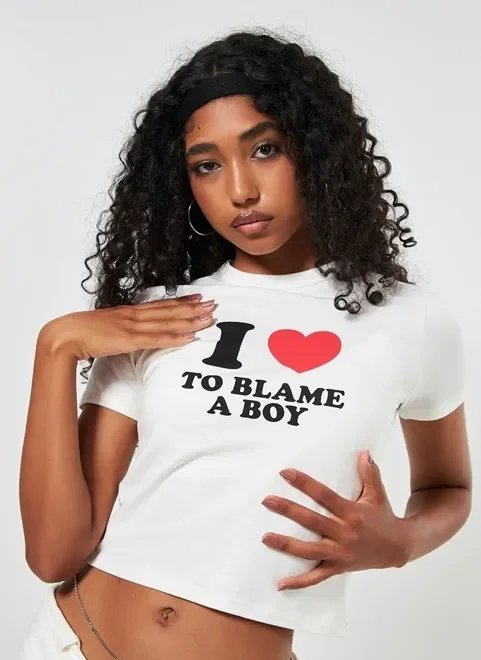 blusa mini tee blame a boy blusa mini tee blame a boy