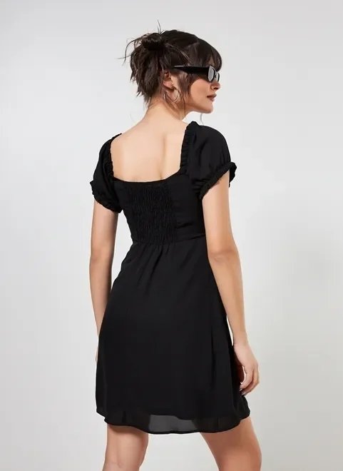 vestido romântico em chiffon preto vestido romântico em chiffon preto