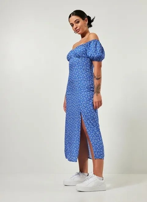 vestido midi azul com florzinhas vestido midi azul com florzinhas