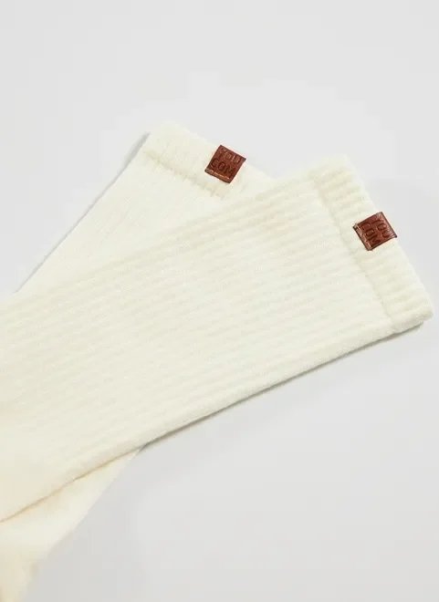 meia canelada off-white meia canelada off-white