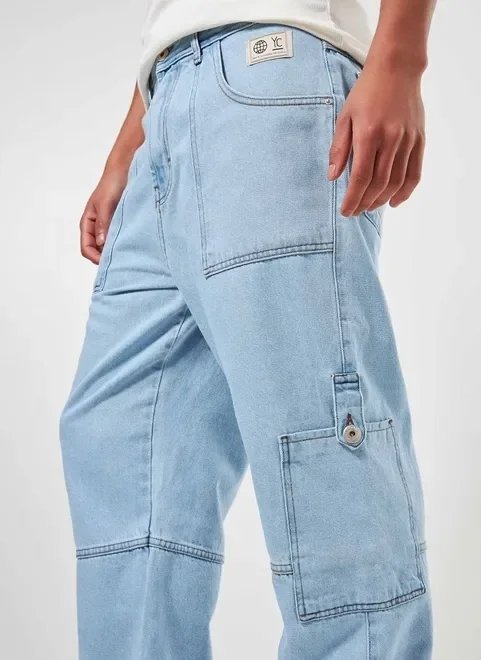 calça reta cargo em jeans circular calça reta cargo em jeans circular