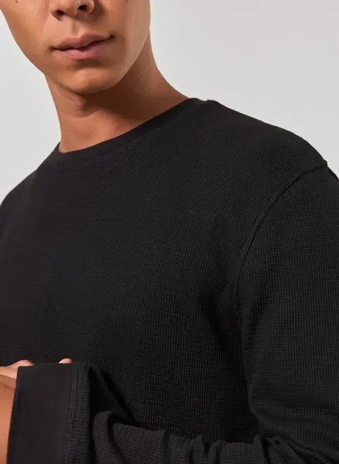 camiseta manga longa com textura camiseta manga longa com textura