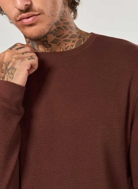 camiseta manga longa com textura camiseta manga longa com textura