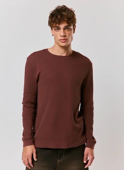 camiseta manga longa com textura camiseta manga longa com textura